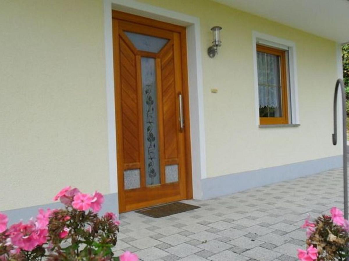 Holiday Flat With Swimming Pool In Prackenbach Viechtach Eksteriør bilde
