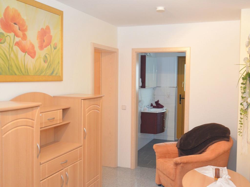 Holiday Flat With Swimming Pool In Prackenbach Viechtach Eksteriør bilde